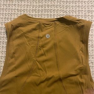 Lululemon Muscle Love Crop Top